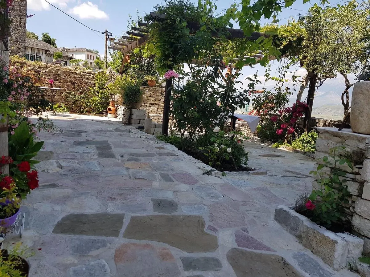 Konaku Guest House Gjirokastra